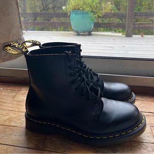 1460 NEW DOC MARTENS